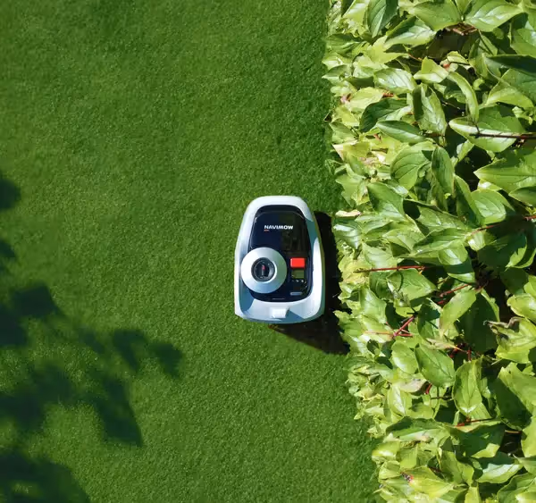 Navimow i1-Series i108E view 3